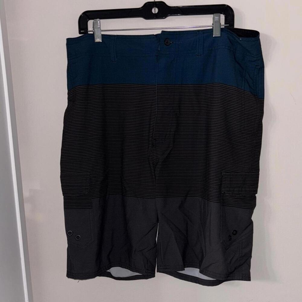 💕Men's Ocean Current Teal and Black Striped Shorts